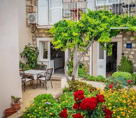 L&n Sarmantna Soba Sa Pogledom * 杜布罗夫尼克